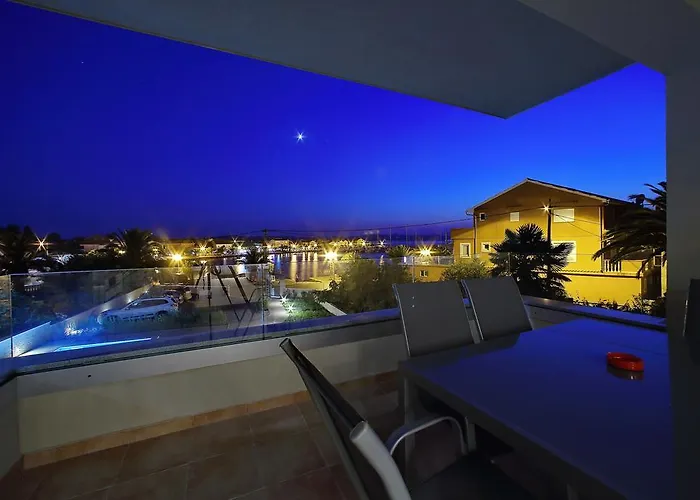 Luxury Apartments Sikiric With Fantastic View On The Sea