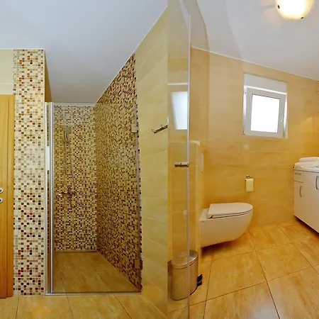 Luxury Sikiric With Fantastic View On The Sea Bibinje