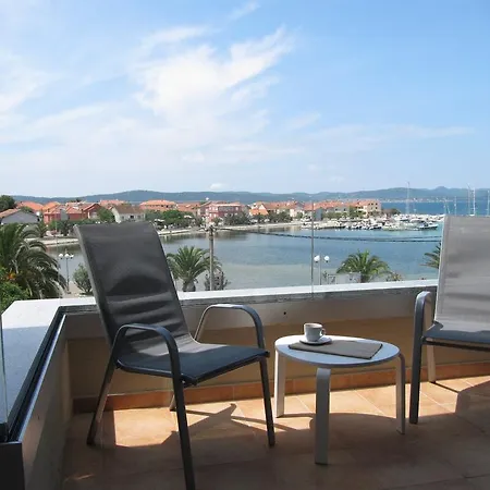Luxury Apartments Sikiric With Fantastic View On The Sea